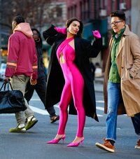 emrata pink13.jpg