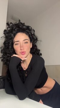 vlcsnap-2024-02-19-23h40m19s560.jpg