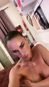 900x1600db0d93b10c1225452aeebf15674de27e.jpg