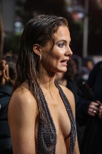 463869534_mcfanforceleblounge-net26-04-2024-08-26freya-allan_09 (1).jpg