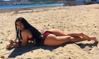 maltese-bikini-girls-26.jpg