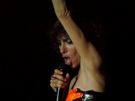 1280px-Giorgia_close-up_shot.jpg
