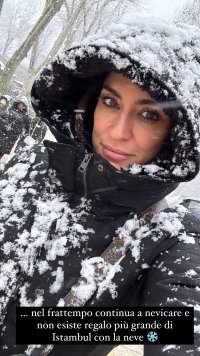 elisaisoardi_1740058791_41974879.jpg