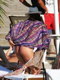 18407_5-barbara-d-urso-mare-topless005_123_92lo.jpg