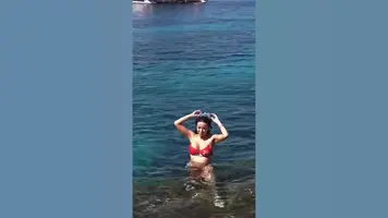 vlcsnap-2025-06-17-23h40m38s282.webp