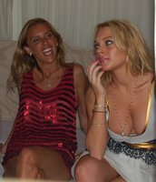 Lindsay Lohan_Partying_006.jpg