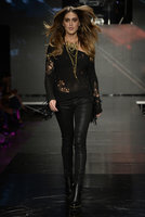 20131018-Cecilia-Rodriguez-on-the-runway-for-imperfect-17.jpg