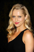 Teresa-Palmer-at-Chanel-and-Charles-Finch-Pre-Oscar-Dinner-in-Los-Angeles-2.jpg