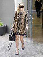 reese-witherspoon-leaves-her-office-in-beverly-hills-december-112014-x20-6.jpg