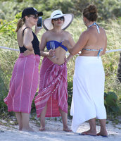 Melissa Joan Hart and some friends enjoy a day on the beach in Miami_02.jpg