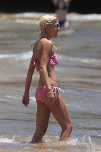 ToriSpellingRedBikini5.jpg