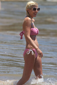 ToriSpellingRedBikini9.jpg