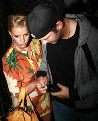 Jessica Simpson Candid Thong Panty Upskirt Pictures  9.jpg