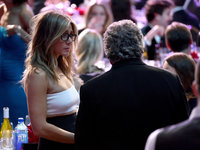 jennifer-aniston-29th-american-cinematheque-award-honoring-reese-witherspoon-in-la-103015-2.jpg