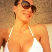 michelle bonev in bikini 02.jpg