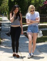 elle-fanning-in-daisy-dukes-out-and-about-in-studio-city_4.jpg