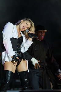 Fergie - Performs at Rock in Rio Lisboa 2016 Day 2 - 20.05.2016_14.jpg