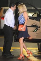 reese-witherspoon-waers-a-short-skirt-out-in-la-62016-6.jpg