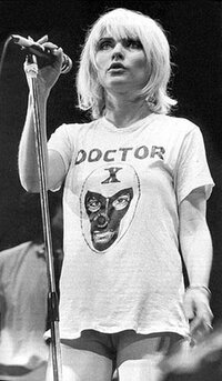 45800_debbie_harry17_123_62lo.jpg