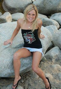 upskirt3.jpg