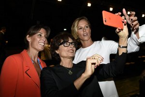 flavia-pennerra-at-elisabetta-franchi-fashion-show-in-milan-09-23-2016_5.jpg