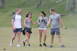 Nina-Dobrev-tries-out-paragliding-in-Rio--12.jpg
