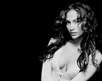 Jennifer Lopez - Wallpaper (2).jpg