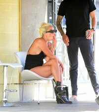 Lady-Gaga-in-Jeans-Shorts-05.jpg