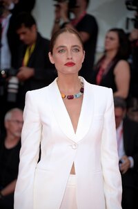 matilde-gioli-at-joker-premiere-at-76th-venice-film-festival-08-31-2019-9.jpg