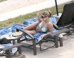 fergie im bikini 14.jpg