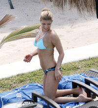 fergie im bikini 32.jpg
