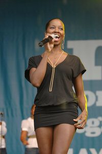 jamelia in concerto 02.jpg
