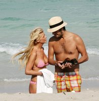 tara reid in bikini 03.jpg