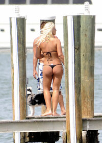brooke hogan in miami 12.jpg