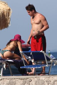 jenna dewan in bikini 04.jpg