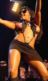Lil' Kim(02).jpg