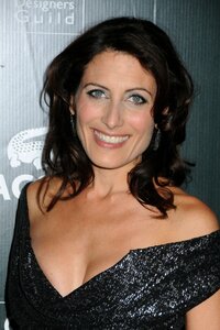 lisa edelstein al gala 05.jpg