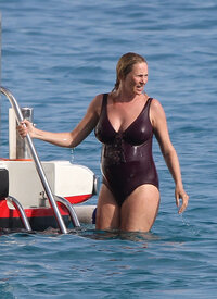 uma thurman in swimsuit 17.jpg