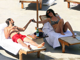 lisa edelstein in bikini 08.jpg
