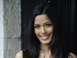 Freida Pinto.jpg