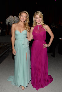 kate hudson al gala 04.jpg