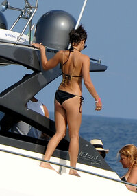 vanessa hudgens in yacht 42.jpg
