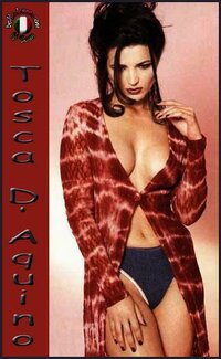 tosca-d-aquino-hot.jpeg