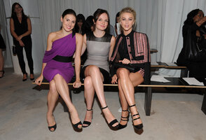 julianne hough al fashion show 06.jpg