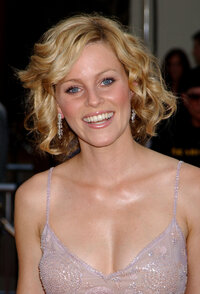 elizabeth banks alla prima 17.jpg