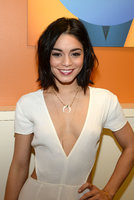 vanessa hudgens in camerino 03.jpg