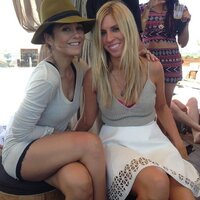emmanuelle chriqui con amica.jpg