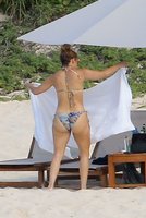 Jennifer-Lopez-Sexy-The-Fappening-Blog-61-1.jpg
