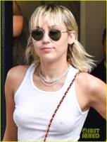 miley-cyrus-nip-slip-pics-after-mj-show-07.jpg