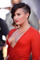 demi lovato al vma 22.jpg